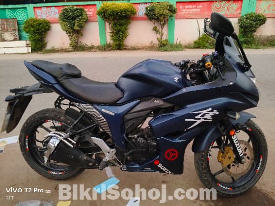 Suzuki Gixxer